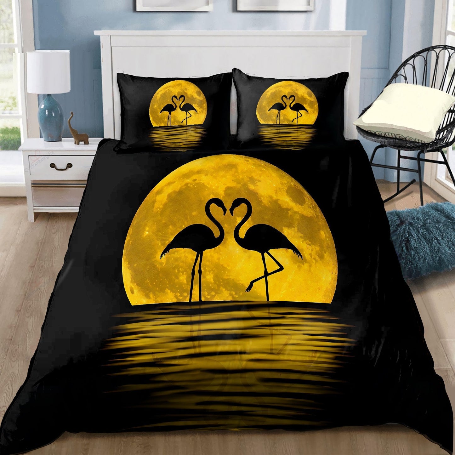 Potrait: Flamingo in the Moon Bedding Set
