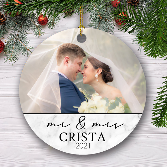 Beautiful Married Couple Customized Ornament Christmas Gift For Couple Home Decor
