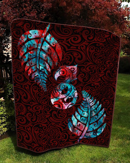 Aotearoa Maori Silver Fern Manaia Vibes Quilt ML