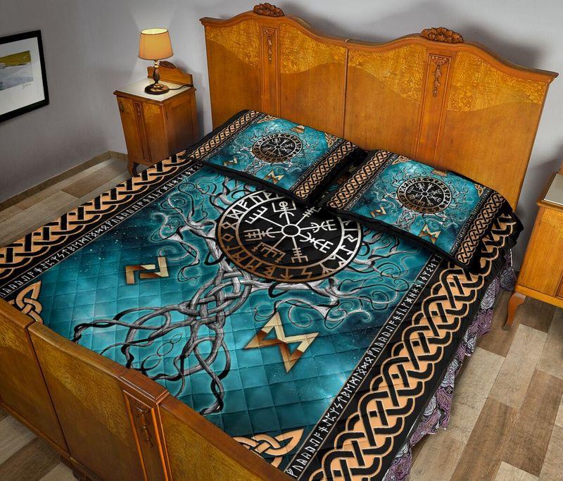 LOVE VIKING QUILT BED SET