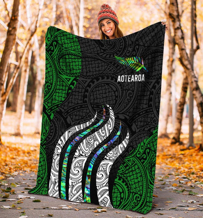 New Zealand Maori Silver Fern Painting Art Quilt ML
